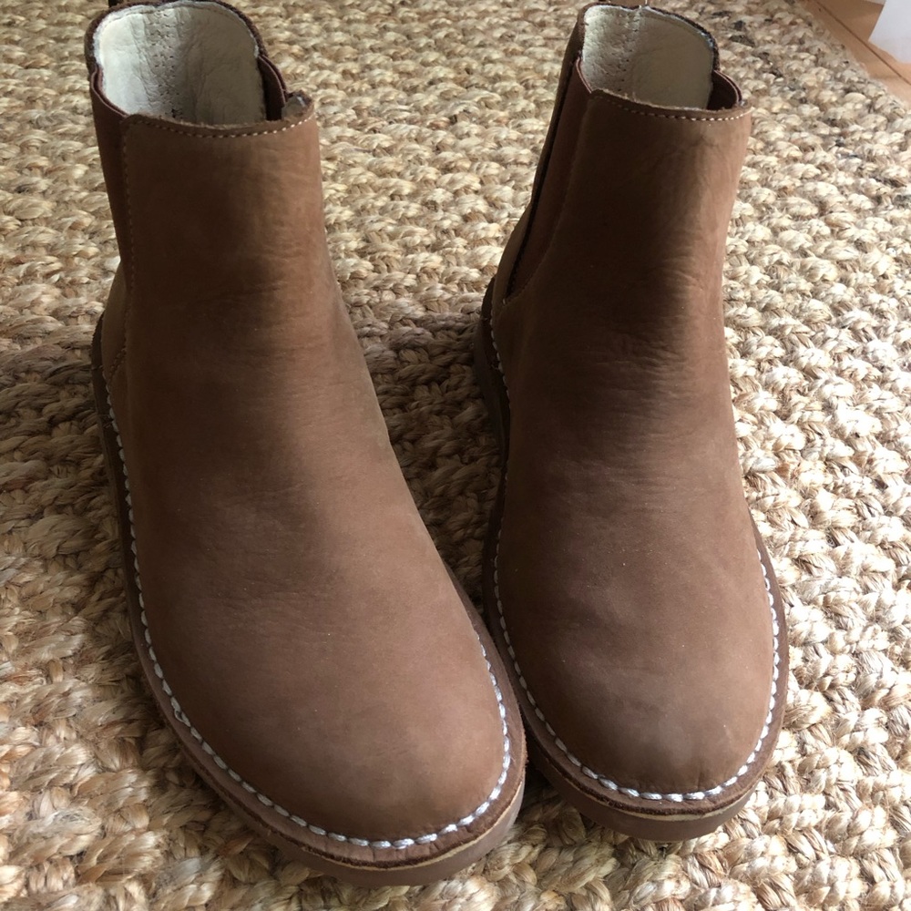 New: LL Bean Stonington Chelsea Boot.